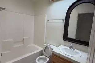 22265 Thunderbird, Apple Valley, CA 92307 - Photo 7