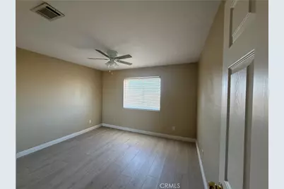 22265 Thunderbird, Apple Valley, CA 92307 - Photo 13