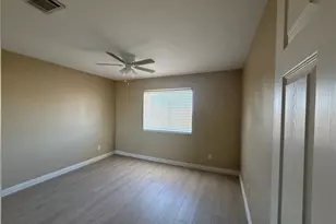 22265 Thunderbird, Apple Valley, CA 92307 - Photo 13