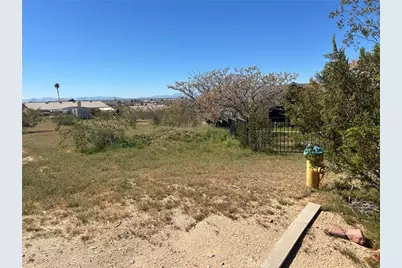 14998 Avon Court, Victorville, CA 92394 - Photo 5