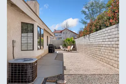 12790 Amberwood Lane, Victorville, CA 92395 - Photo 35