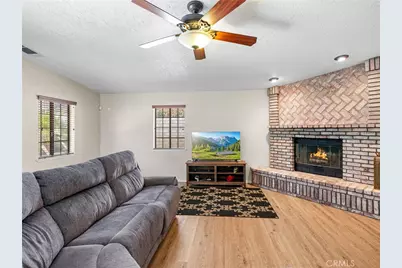 12790 Amberwood Lane, Victorville, CA 92395 - Photo 11
