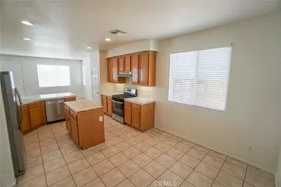 11625 Danielle, Adelanto, CA 92301 - Photo 9
