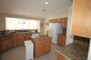 27241 Silver Lakes, Helendale, CA 92342 - Photo 11