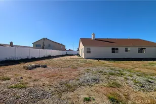 13289 Buckwood Ct, Victorville, CA 92392 - Photo 31