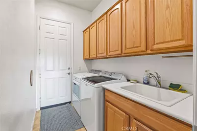 11090 Dandelion Ln, Apple Valley, CA 92308 - Photo 25