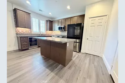 16977 Red Tail, Fontana, CA 92336 - Photo 7
