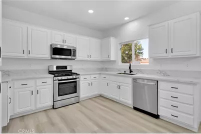 13970 Doria, Victorville, CA 92394 - Photo 21