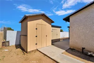 18492 Hinton St, Hesperia, CA 92345 - Photo 43