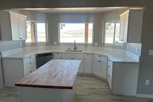 15009 Temecula Rd, Apple Valley, CA 92307 - Photo 3