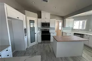 15009 Temecula Rd, Apple Valley, CA 92307 - Photo 17
