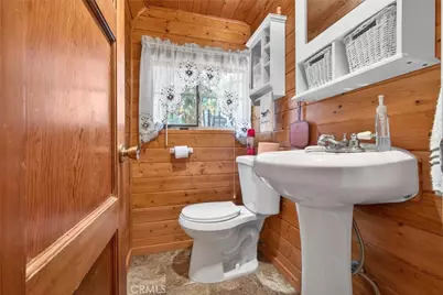 5806 Victorville, Wrightwood, CA 92397 - Photo 21