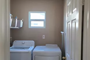 15647 Choctaw Ct, Victorville, CA 92395 - Photo 19