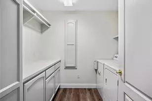 6232 Coriander, Oak Hills, CA 92344 - Photo 37