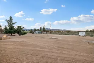 6232 Coriander, Oak Hills, CA 92344 - Photo 63