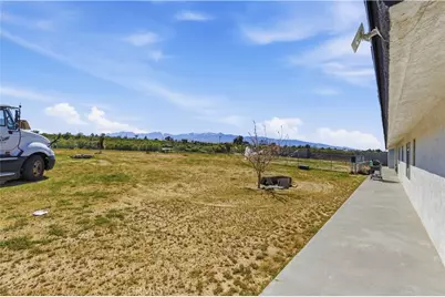 10707 Mines Ranch Rd, Victorville, CA 92392 - Photo 41