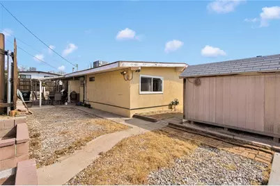 16824 Crestview, Victorville, CA 92395 - Photo 35