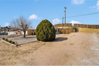 16824 Crestview, Victorville, CA 92395 - Photo 39
