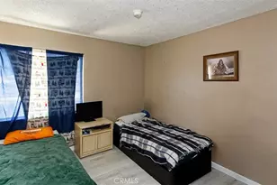 14035 Wimbleton Dr, Victorville, CA 92395 - Photo 9