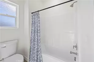 18826 Valencia, Hesperia, CA 92345 - Photo 39