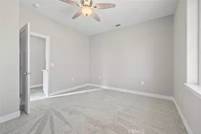 18826 Valencia, Hesperia, CA 92345 - Photo 37
