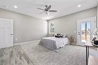 18826 Valencia, Hesperia, CA 92345 - Photo 23