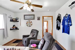 9037 5th Ave, Hesperia, CA 92345 - Photo 29