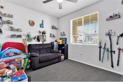 8179 Taft, Oak Hills, CA 92344 - Photo 19