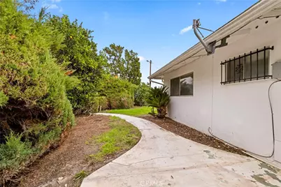 26079 Elderwood, Hemet, CA 92544 - Photo 31