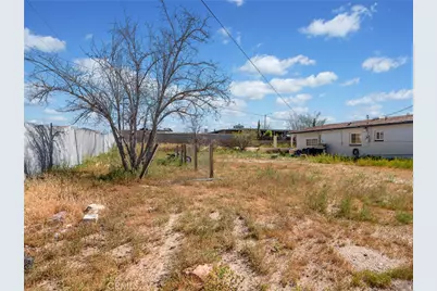 17382 Neptune, Victorville, CA 92394 - Photo 27