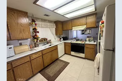 9239 Joshua, Apple Valley, CA 92308 - Photo 7