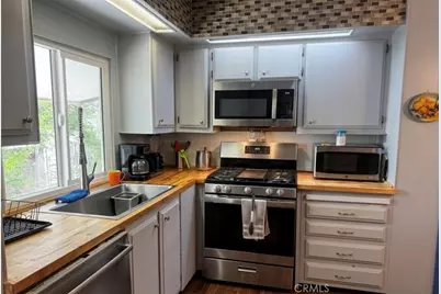 13870 Rodeo, Victorville, CA 92395 - Photo 7