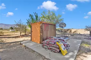 10298 Custer Ave, Lucerne Valley, CA 92356 - Photo 55