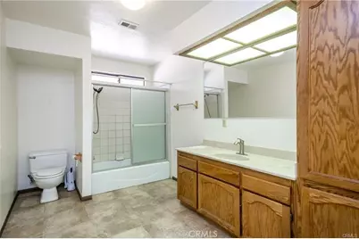 21186 Standing Rock Avenue, Apple Valley, CA 92307 - Photo 13