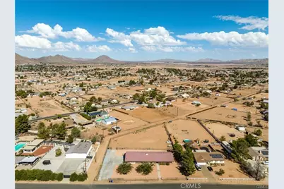21186 Standing Rock Avenue, Apple Valley, CA 92307 - Photo 23