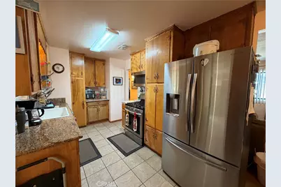 25567 Eaton Street, Barstow, CA 92311 - Photo 7