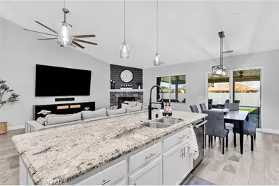 7491 Newhall, Hesperia, CA 92345 - Photo 13