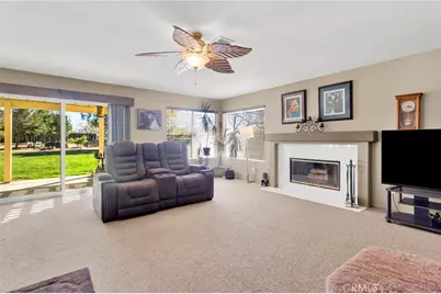 19149 San Jacinto Way, Apple Valley, CA 92308 - Photo 17