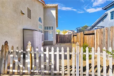 19149 San Jacinto Way, Apple Valley, CA 92308 - Photo 33