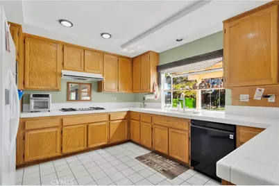 19149 San Jacinto Way, Apple Valley, CA 92308 - Photo 11