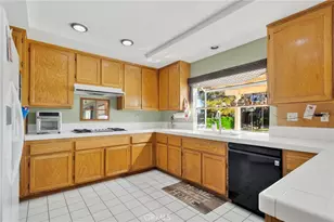 19149 San Jacinto Way, Apple Valley, CA 92308 - Photo 9