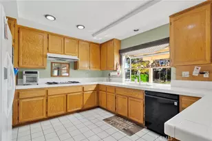 19149 San Jacinto Way, Apple Valley, CA 92308 - Photo 9