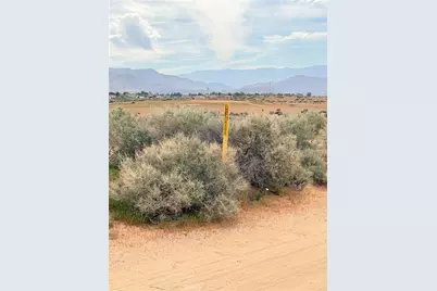 3 Carmel, Apple Valley, CA 92307 - Photo 7