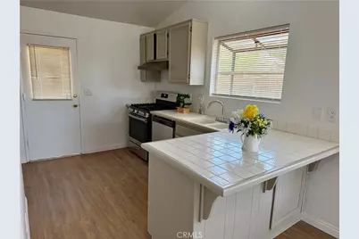 14118 Rosewood Drive, Hesperia, CA 92344 - Photo 7