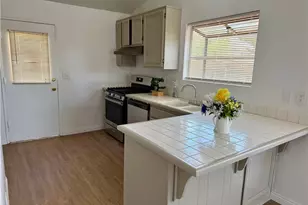 14118 Rosewood Dr, Hesperia, CA 92344 - Photo 7