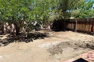 14118 Rosewood Dr, Hesperia, CA 92344 - Photo 23