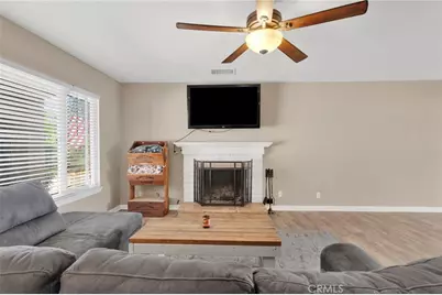 16783 Mission, Hesperia, CA 92345 - Photo 9