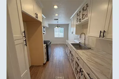 909 Las Amigas Drive, Barstow, CA 92311 - Photo 9