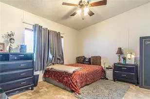 14411 Palmdale Rd, Victorville, CA 92392 - Photo 29