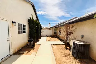 17389 Central Rd, Apple Valley, CA 92307 - Photo 31